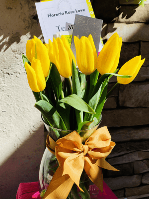 Florero tuliamor Florero tuliamo